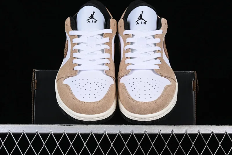 All categories Air Jordan Jordan series basketball shoes Air Jordan 1 Low G version pure original Air Jordan 1 Low AJ1 Joe 1 white and yellow burst pattern low-top cultural casual sneakers DZ4130-201